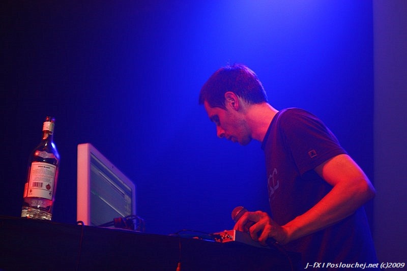 koncert: WWW - KŘEST CD - Úterý 12. 5. 2009